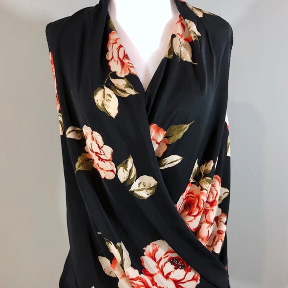 A NEW‎ DAY Floral Draped Blouse - Picture 5 of 7